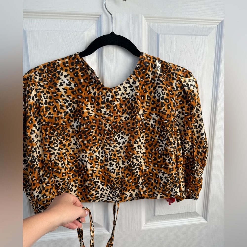 NWT MAJE LEOPARD PRINT TOP - Picture 3 of 4